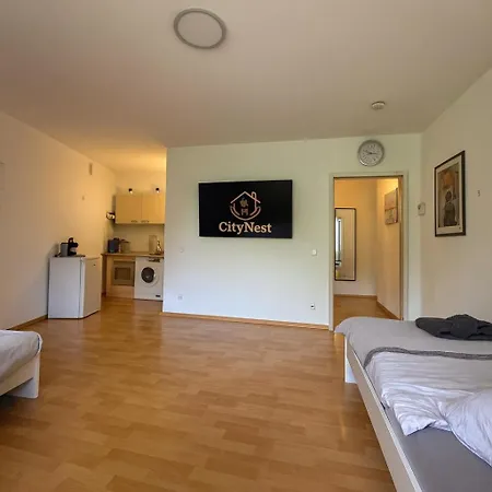 Sonniges Citynest Mit Balkon Und Bester Verkehrsanbindung Komplette