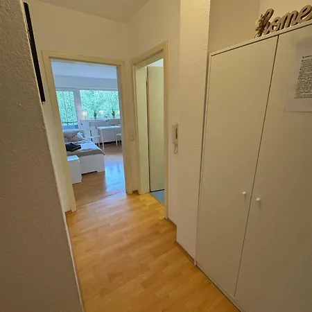 Sonniges Citynest Mit Balkon Und Bester Verkehrsanbindung Komplette Lejlighed *