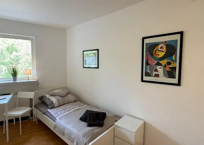 Sonniges Citynest Mit Balkon Und Bester Verkehrsanbindung Komplette * 埃森